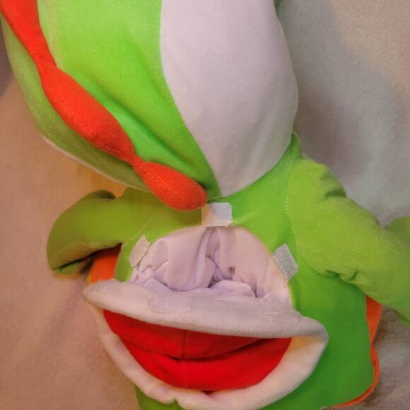 Super Mario Brothers Yoshi Large Plush 22” Stuffed Nintendo 2019 Shell Pocket - Picture 6 of 10